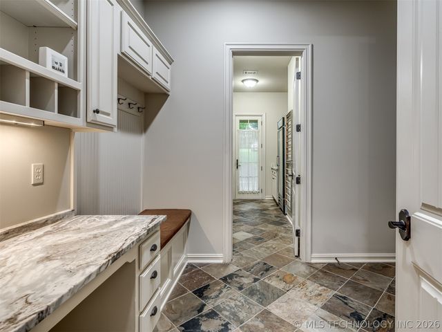 704 W 108th Street S, Jenks, OK 74037