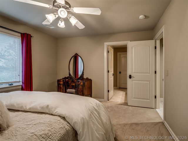 704 W 108th Street S, Jenks, OK 74037