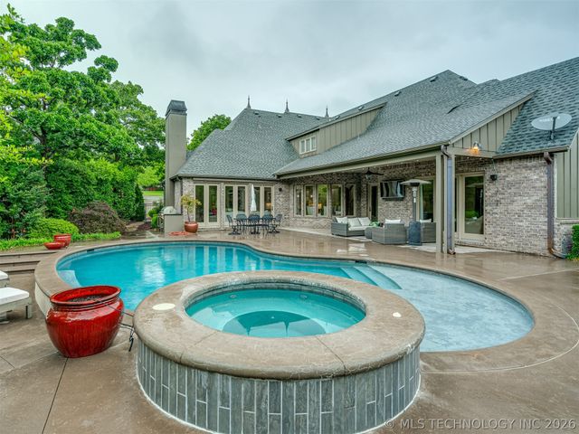 704 W 108th Street S, Jenks, OK 74037