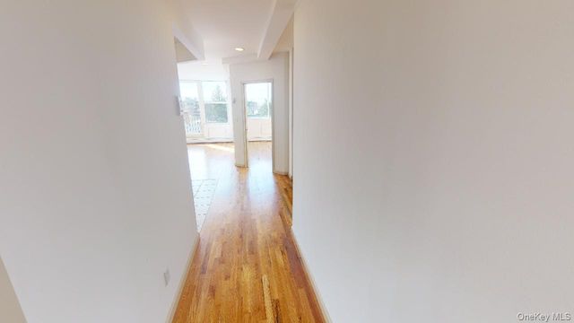 67-09 Austin Street 4A, Forest Hills, NY 11375