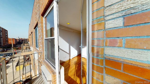 67-09 Austin Street 4A, Forest Hills, NY 11375