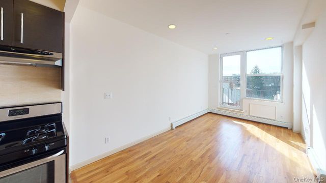 67-09 Austin Street 4A, Forest Hills, NY 11375