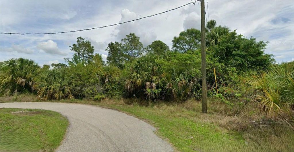 DALEWOOD CIRCLE, North Port, FL 34288