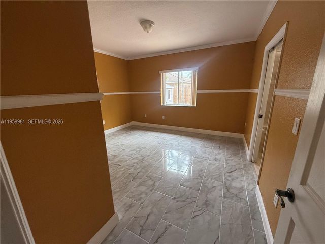 7772 NW 200 Ln, Hialeah, FL 33015