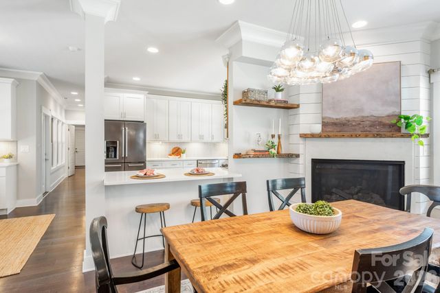 241 Coxe Avenue, Charlotte, NC 28208