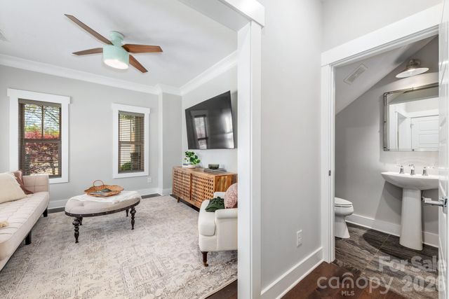 241 Coxe Avenue, Charlotte, NC 28208