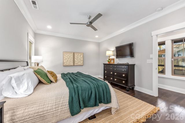 241 Coxe Avenue, Charlotte, NC 28208