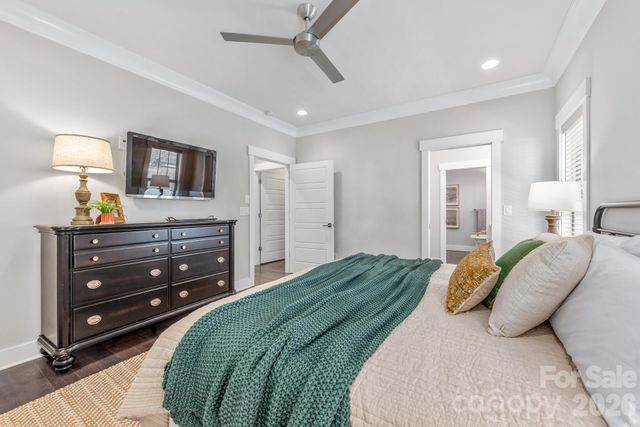 241 Coxe Avenue, Charlotte, NC 28208