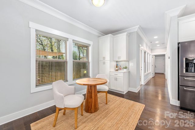 241 Coxe Avenue, Charlotte, NC 28208