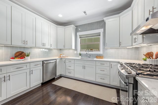 241 Coxe Avenue, Charlotte, NC 28208