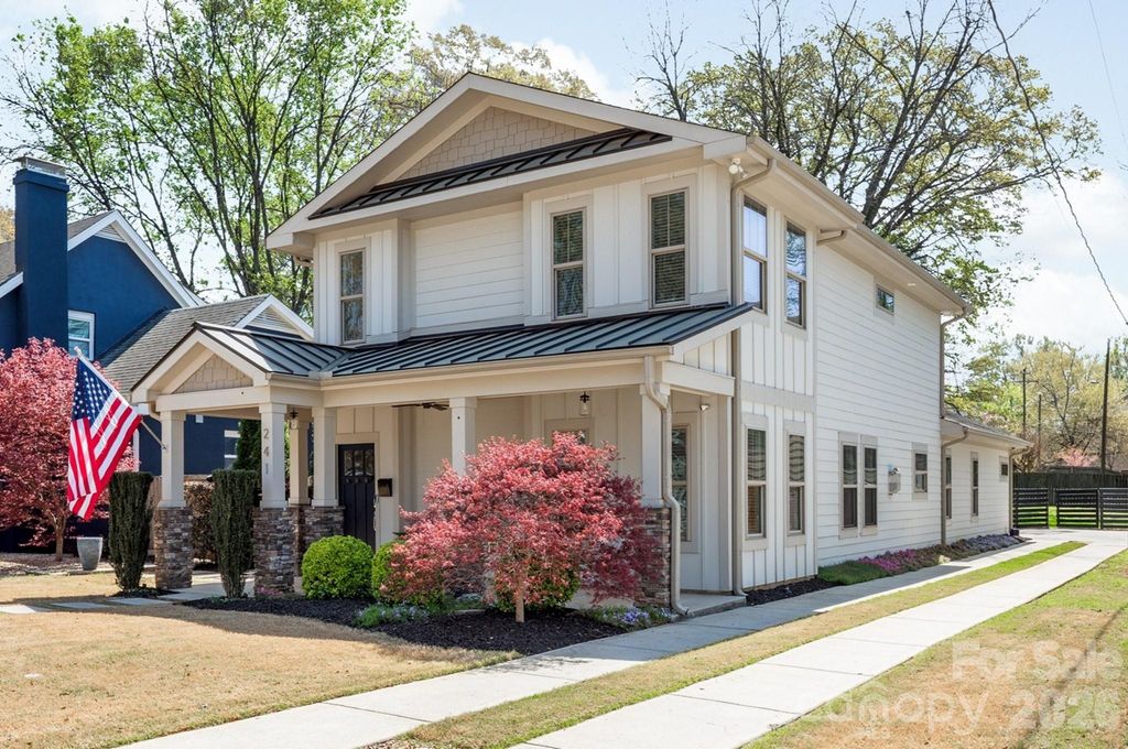 241 Coxe Avenue, Charlotte, NC 28208
