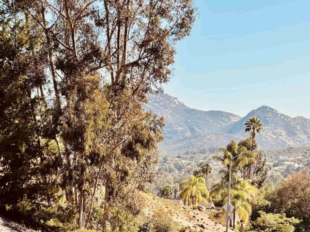 13807 Lake Poway Road Road, Poway, CA 92064