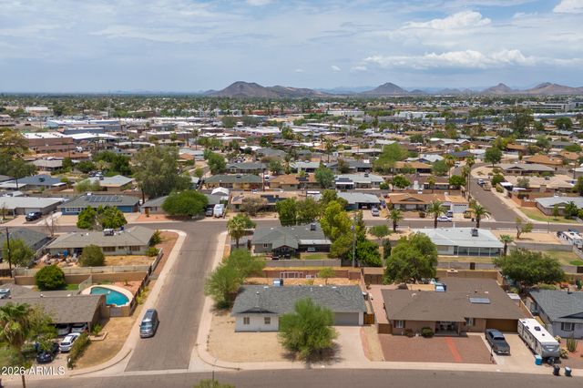 2290 W VILLAGE Drive, Phoenix, AZ 85023