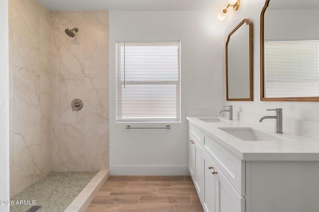 2290 W VILLAGE Drive, Phoenix, AZ 85023