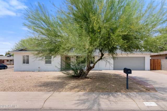 2290 W VILLAGE Drive, Phoenix, AZ 85023