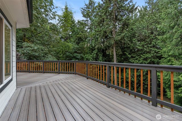10953 N Madison Avenue NE, Bainbridge Island, WA 98110