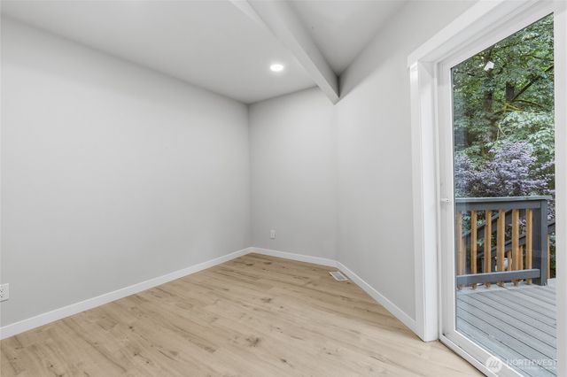 10953 N Madison Avenue NE, Bainbridge Island, WA 98110