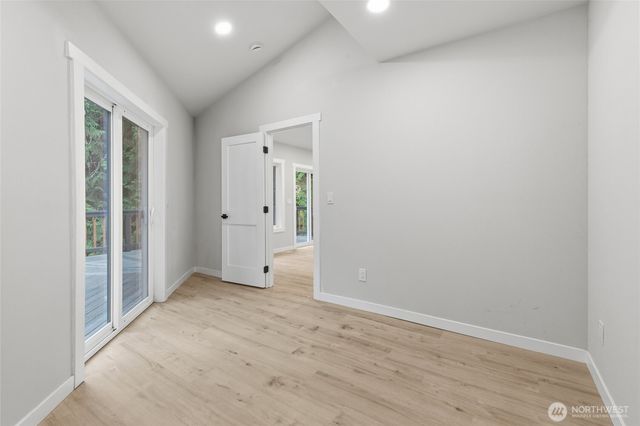 10953 N Madison Avenue NE, Bainbridge Island, WA 98110
