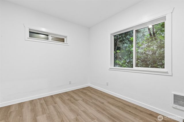 10953 N Madison Avenue NE, Bainbridge Island, WA 98110
