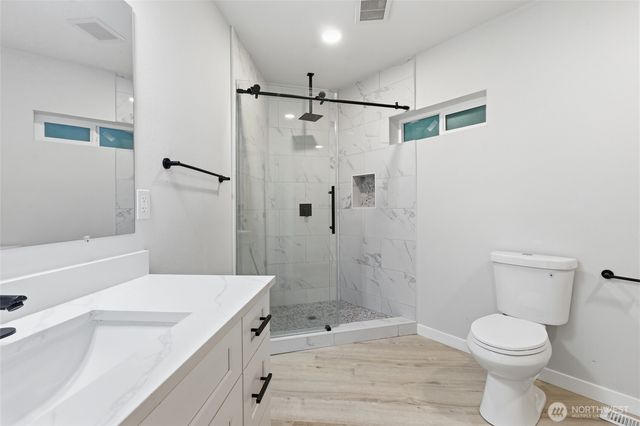 10953 N Madison Avenue NE, Bainbridge Island, WA 98110