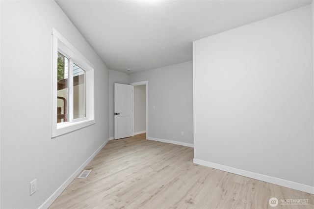 10953 N Madison Avenue NE, Bainbridge Island, WA 98110