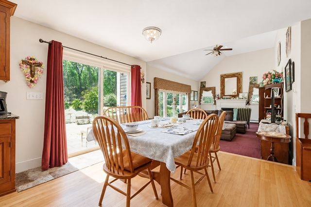 107 Mill St, Franklin, MA 02038