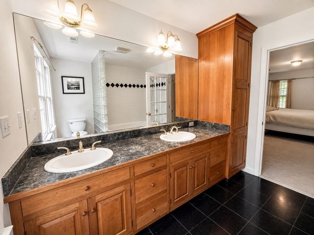 107 Mill St, Franklin, MA 02038