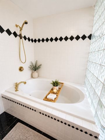 107 Mill St, Franklin, MA 02038