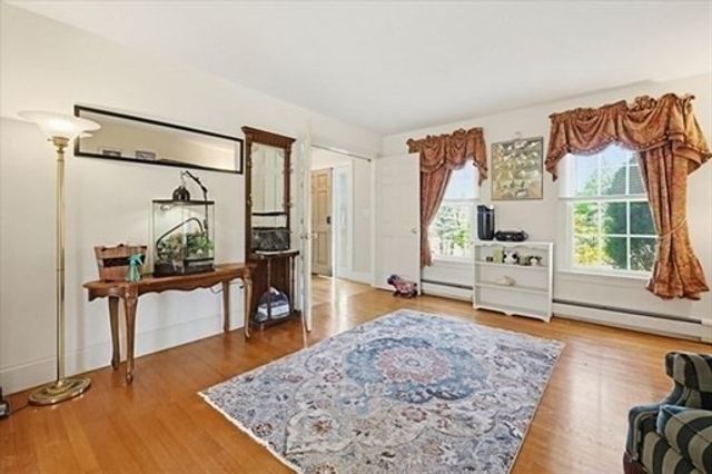 107 Mill St, Franklin, MA 02038