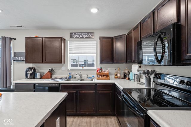 844 Declaration Drive, Pittsboro, IN 46167