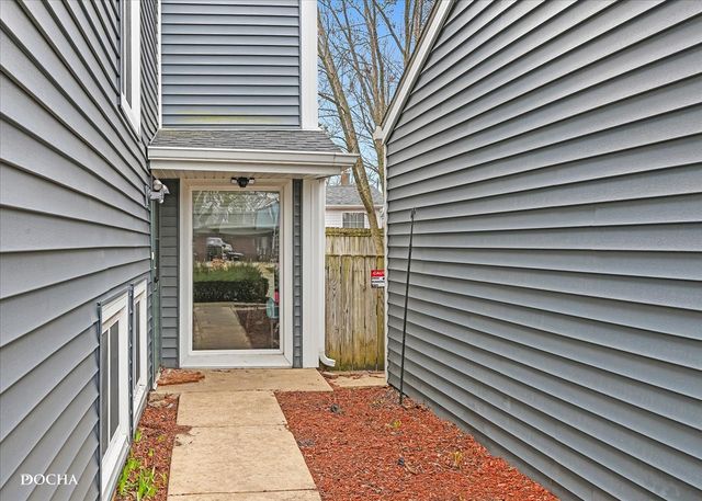 30W021 Danbury Drive, Warrenville, IL 60555