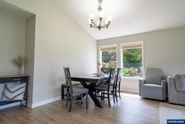 1140 Clover Valley Ct NE, Salem, OR 97317