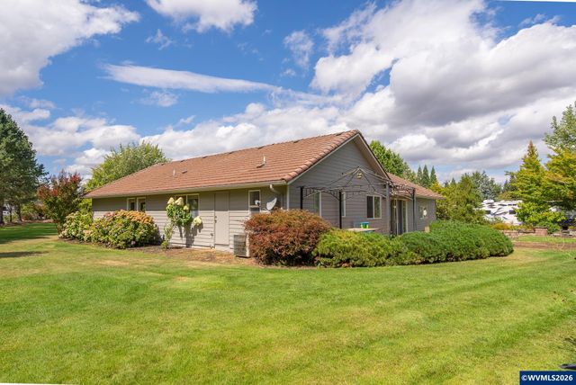 1140 Clover Valley Ct NE, Salem, OR 97317