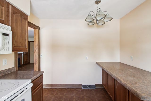 1445 Raymond Road, Martinsville, IN 46151