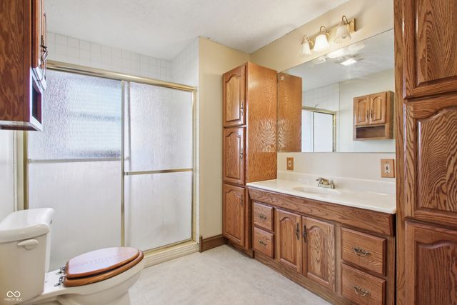 1445 Raymond Road, Martinsville, IN 46151