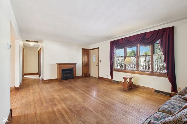 1445 Raymond Road, Martinsville, IN 46151