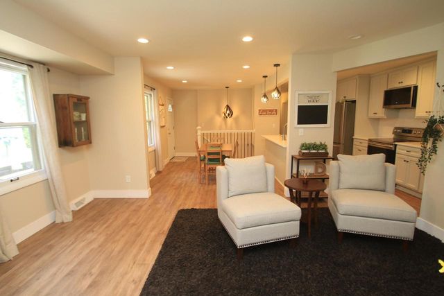 N93W6266 Arbor DRIVE, Cedarburg, WI 53012