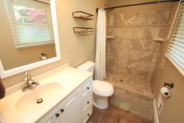 N93W6266 Arbor DRIVE, Cedarburg, WI 53012