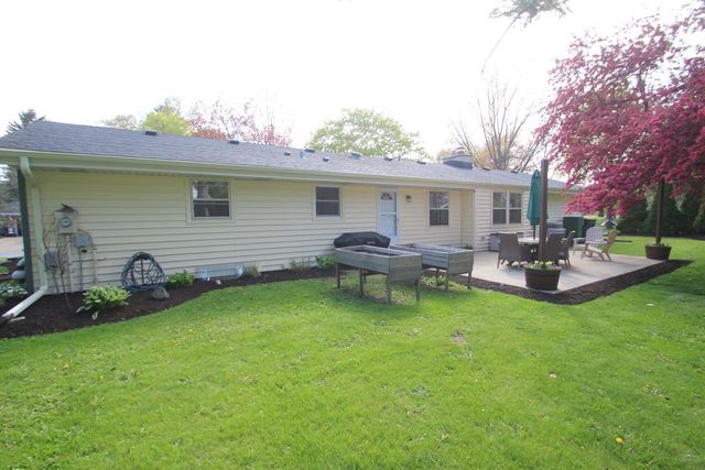 N93W6266 Arbor DRIVE, Cedarburg, WI 53012