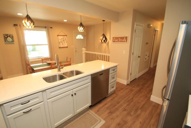 N93W6266 Arbor DRIVE, Cedarburg, WI 53012