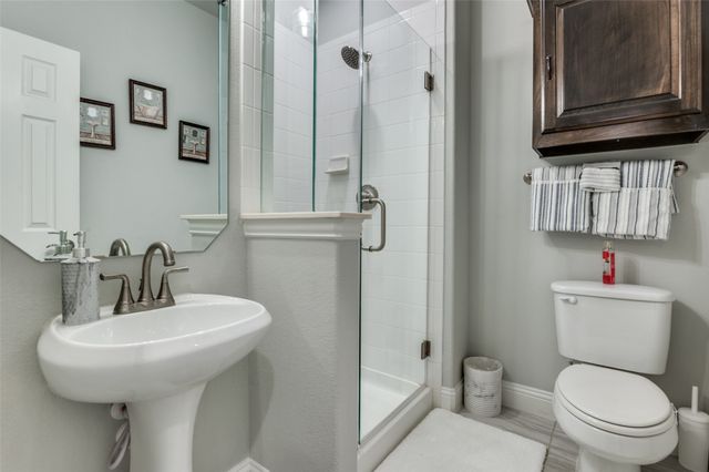 6712 Golden Grove Road, Fort Worth, TX 76123