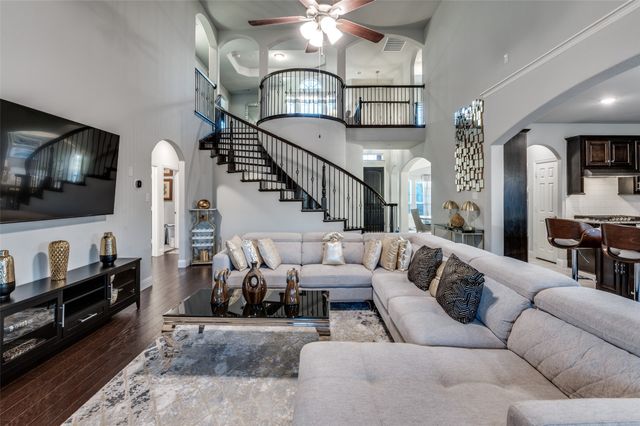 6712 Golden Grove Road, Fort Worth, TX 76123