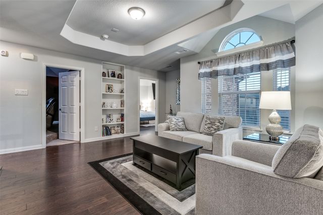 6712 Golden Grove Road, Fort Worth, TX 76123