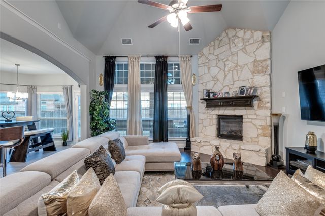 6712 Golden Grove Road, Fort Worth, TX 76123