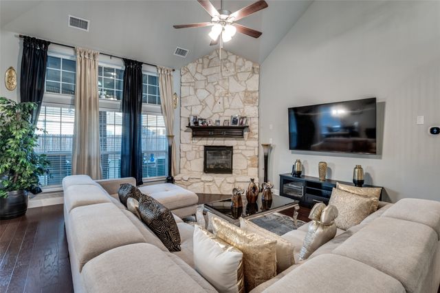 6712 Golden Grove Road, Fort Worth, TX 76123