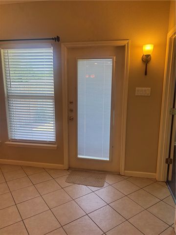 931 Moore Ave, Portland, TX 78374