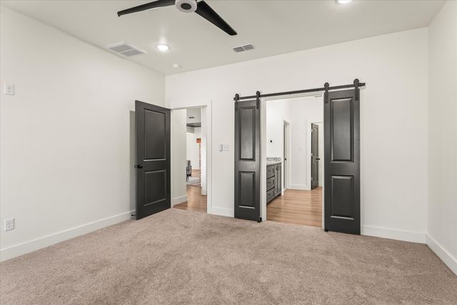 810 N 2nd Street, Wolfforth, TX 79382