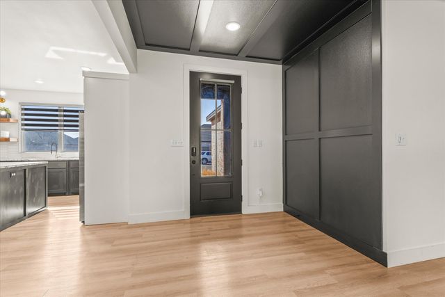 810 N 2nd Street, Wolfforth, TX 79382