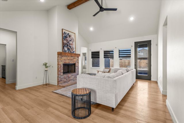 810 N 2nd Street, Wolfforth, TX 79382