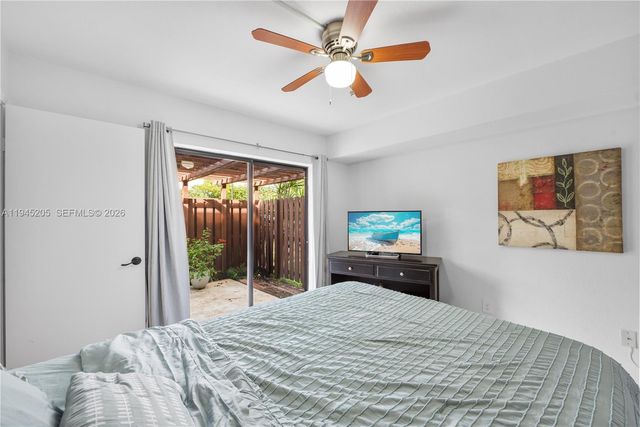 11920 SW 9th Mnr, Davie, FL 33325